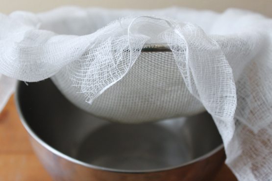 TheChic_homemade-ricotta-2