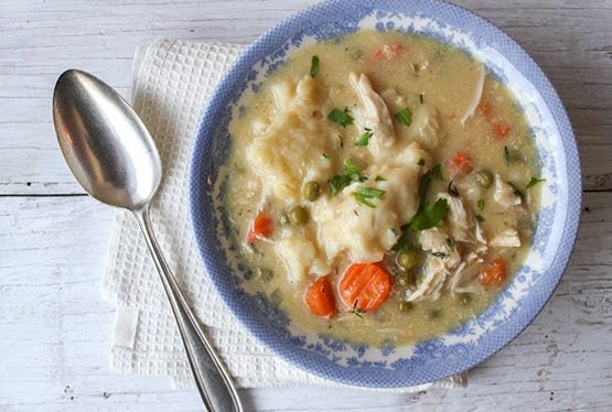 Slow Cooker Chicken and Dumplings