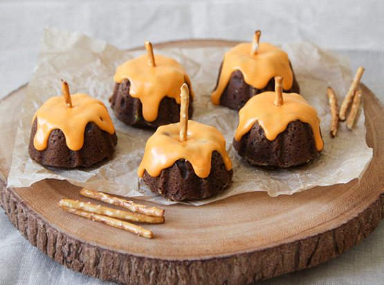 TheChic_chocolate-pumpkin-mini-cake2