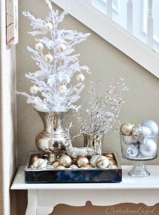 entryway vignette