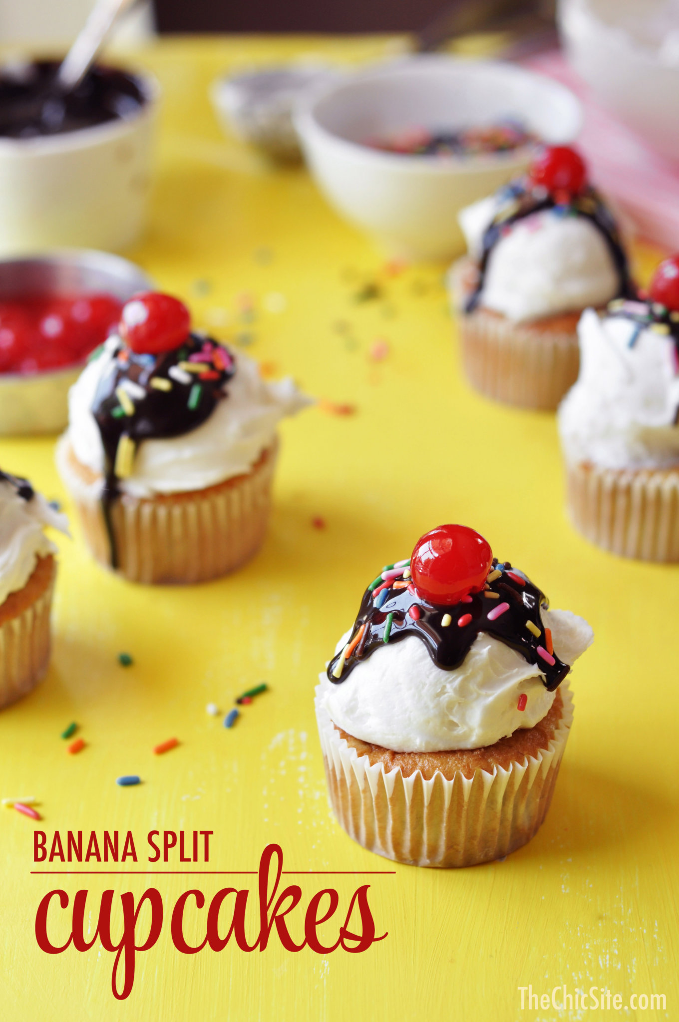 banana split cupcakes