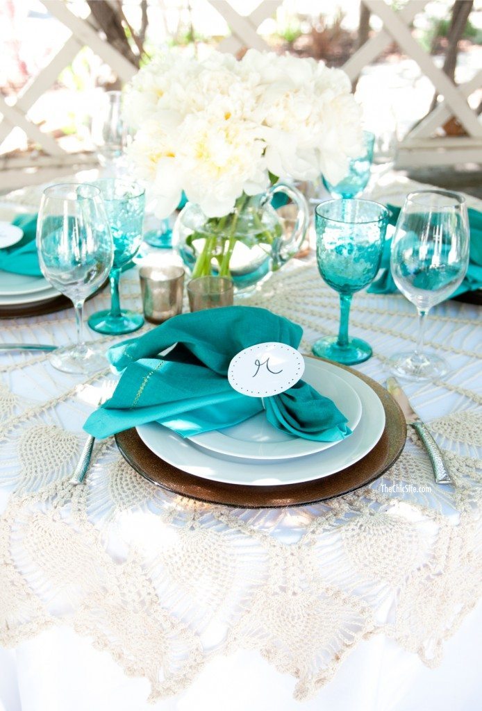 simple peony centerpiece white