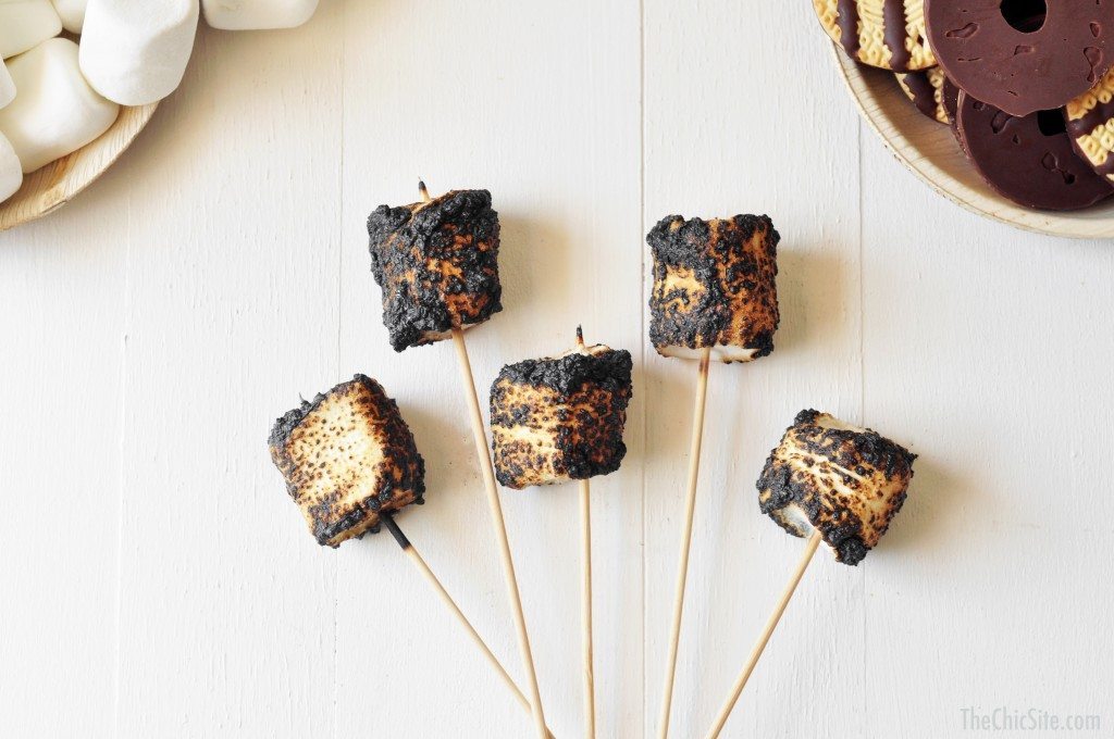 how to roast marshmallows for s'mores