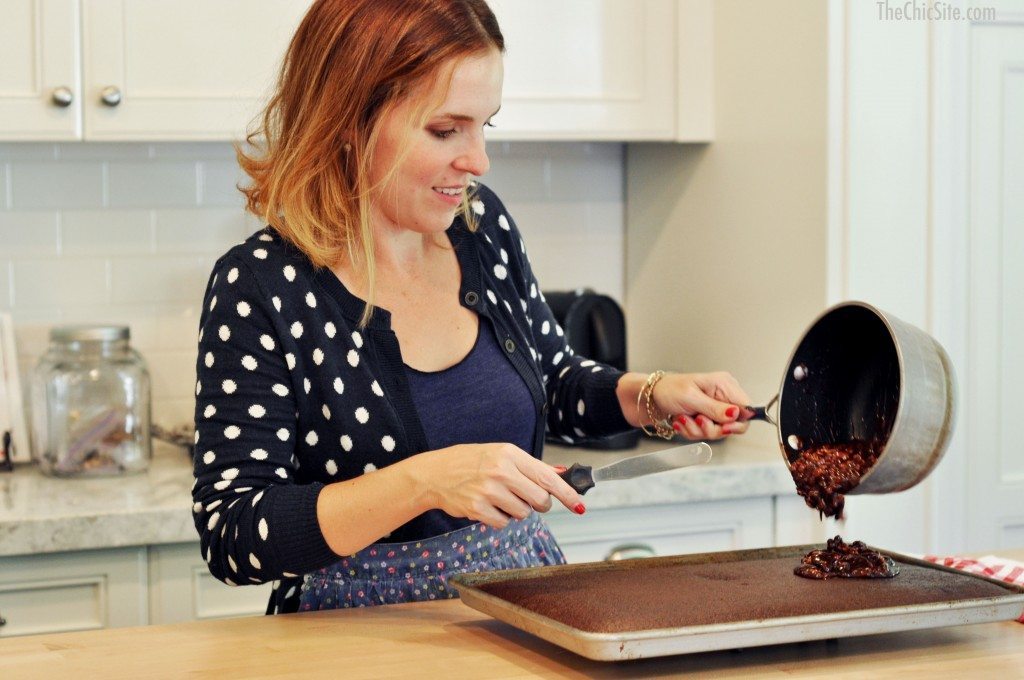 chocolate glaze on chocolate cake 