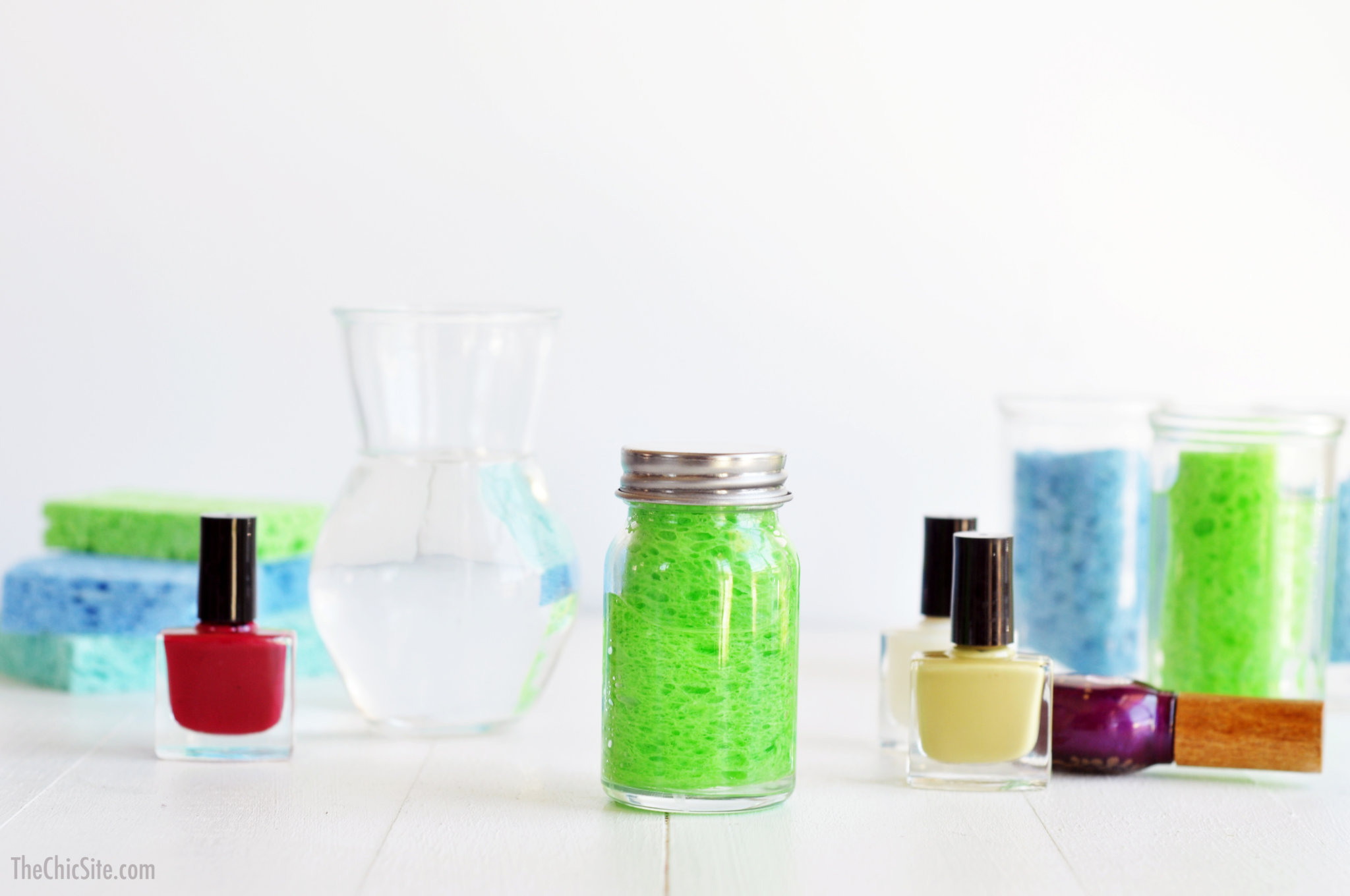 remove nail polish with sponge in jar Rachel Hollis