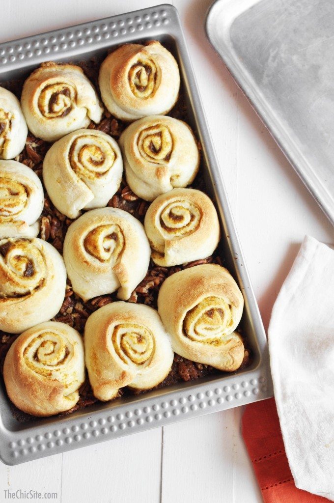 pecan and pumpkin cinnamon rolls