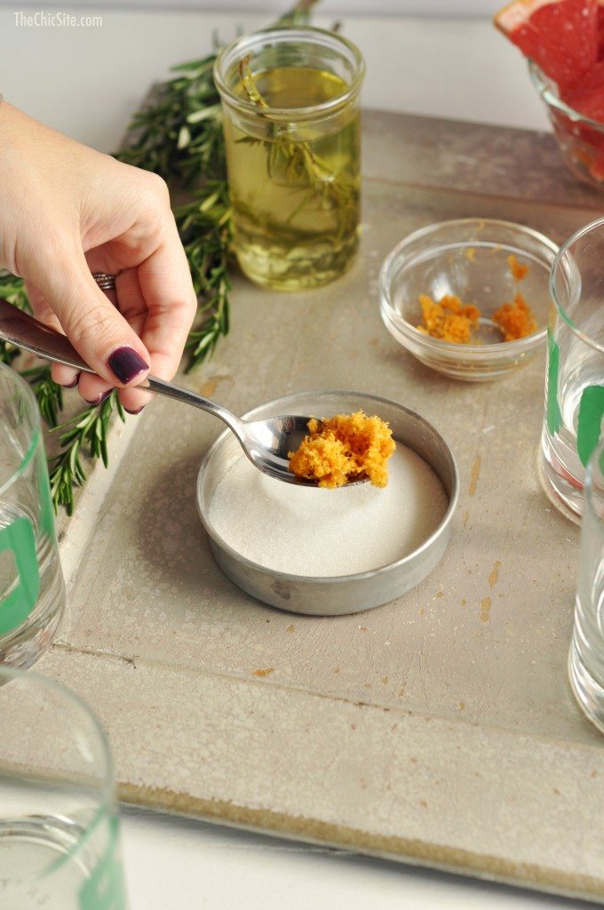 grapefruit and sugar cocktail rim