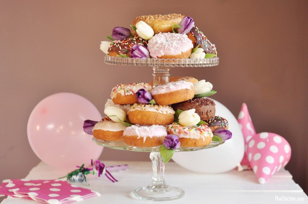 how to created a doughnut cake