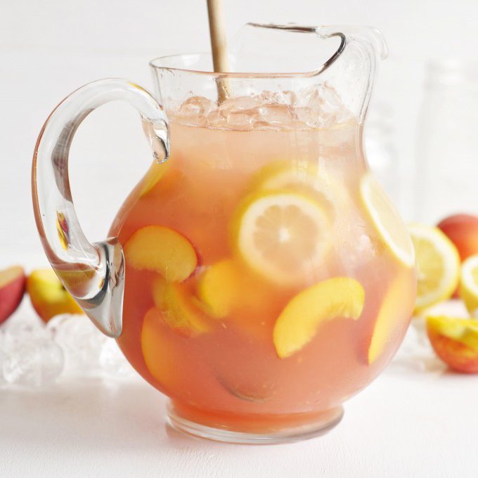 Sparkling Peach Lemonade