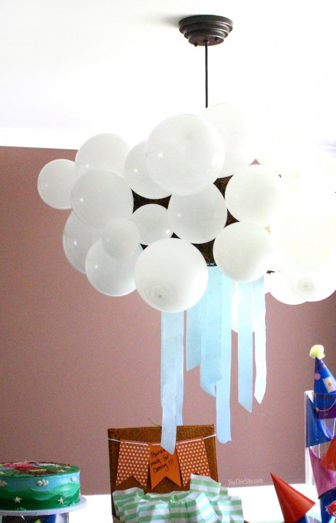 Balloon Cloud Decoration for Peppa Pig Party