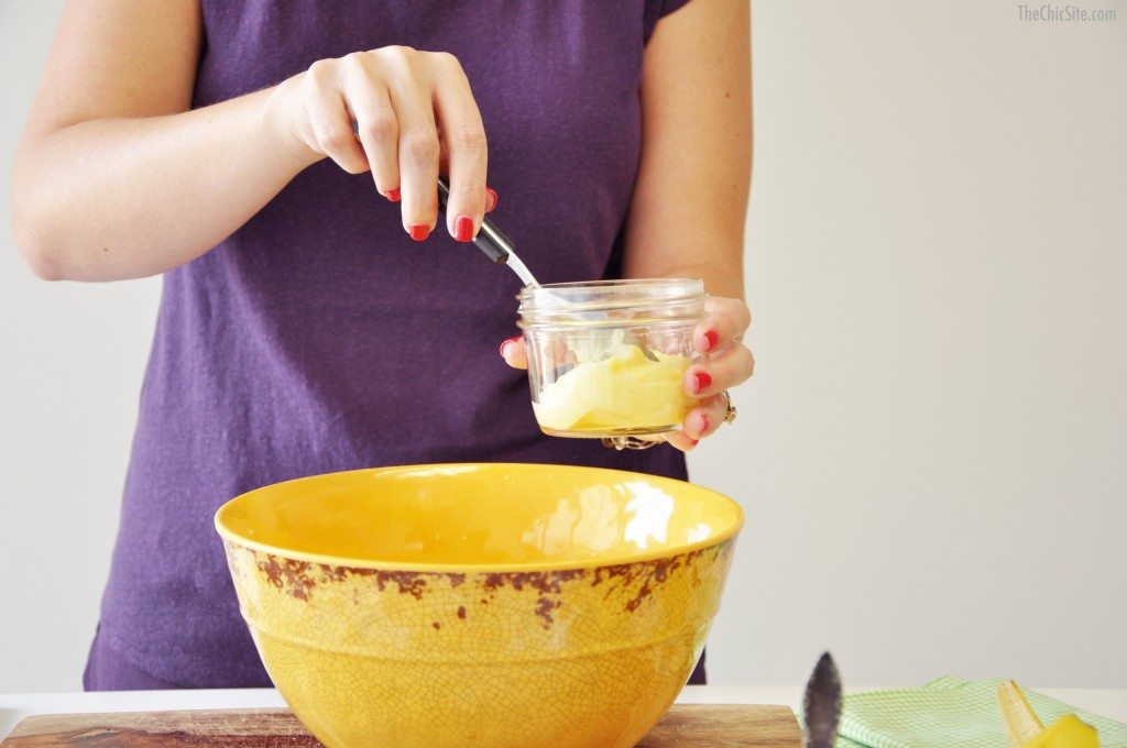 vanilla pudding in jars