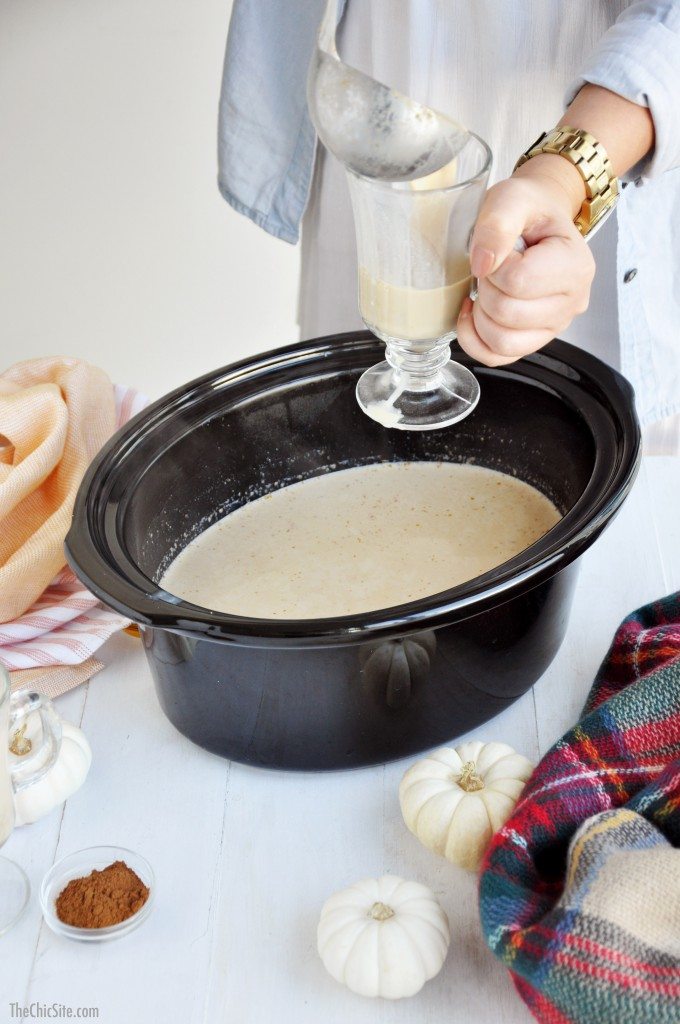 pouring latte into mug