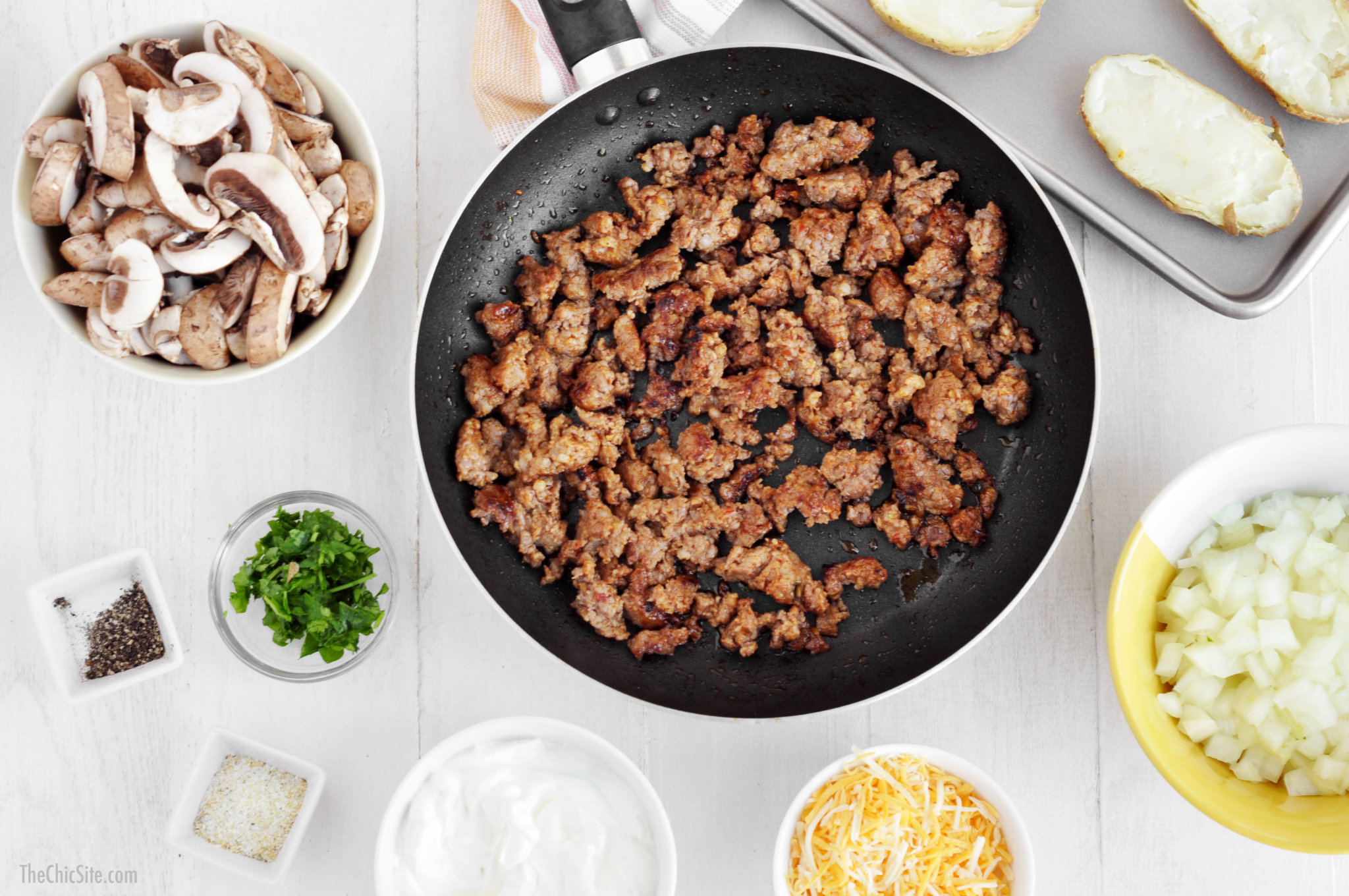 Browned Sausage In Skillet Rachel Hollis 