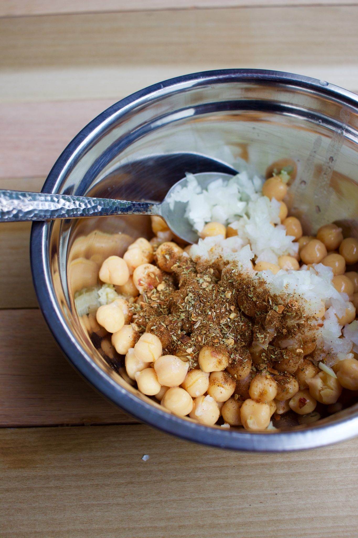 Mediterranean Chickpeas | The Chic Site