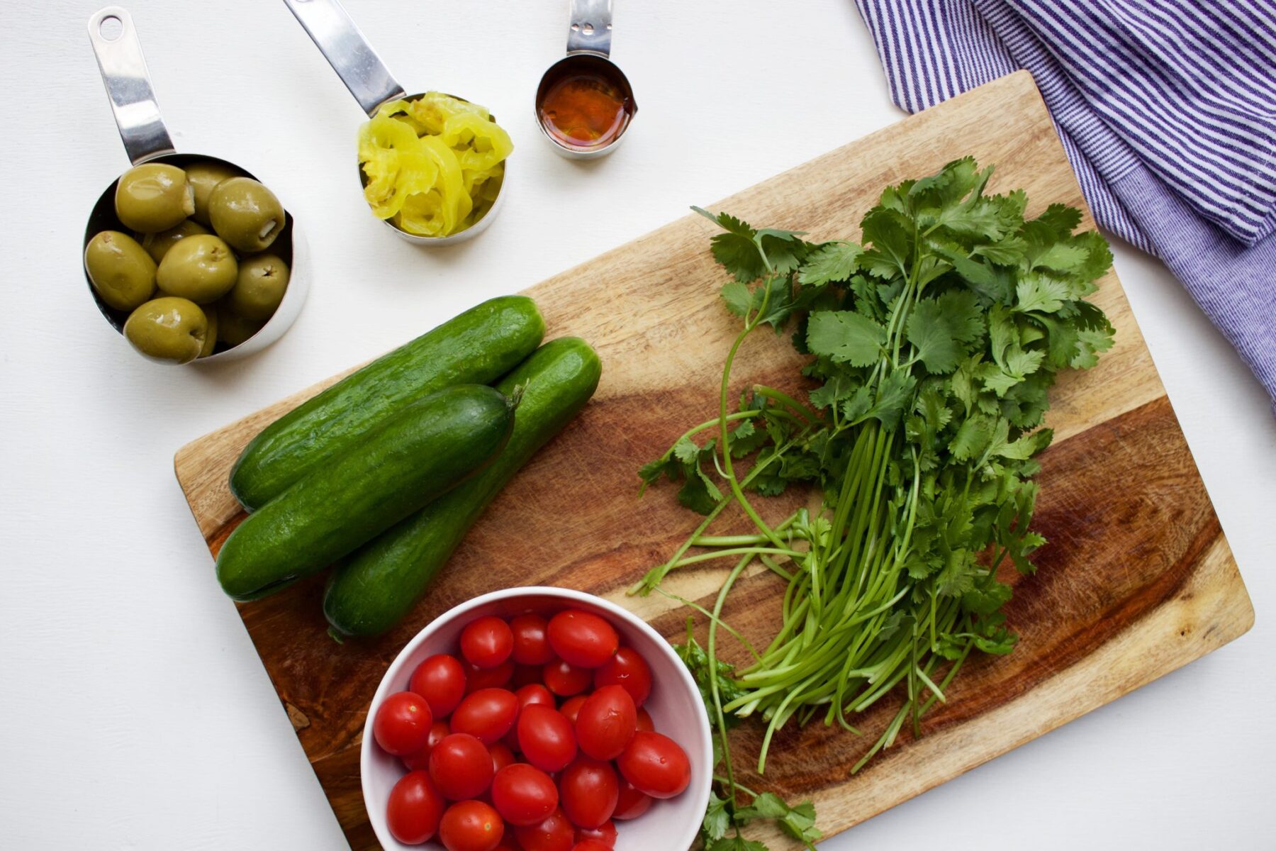 Mediterranean Salad Ingredients | The Chic Site